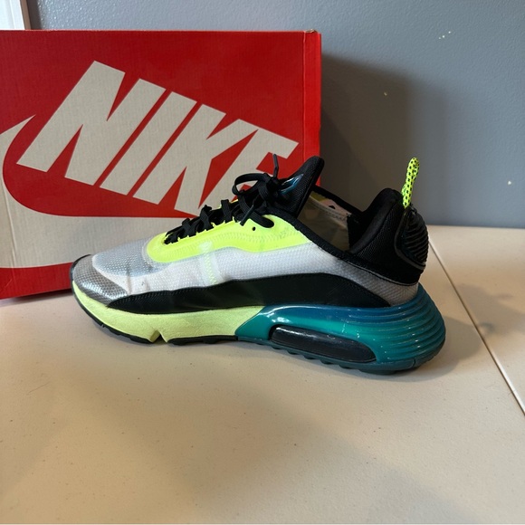 Nike Air Max 2090 Volt-Valerian Blue - Picture 10 of 14